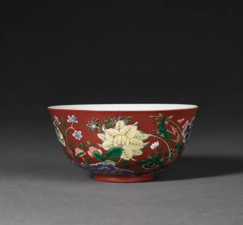 瓷器工藝品及通訊設(shè)備專(zhuān)場(chǎng)成績(jī)喜人
